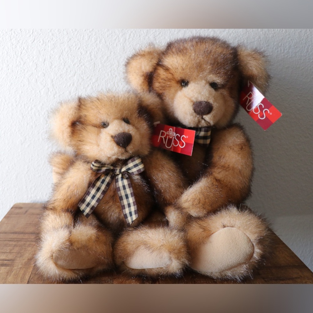 Vintage Russ Berrie Madison Bears